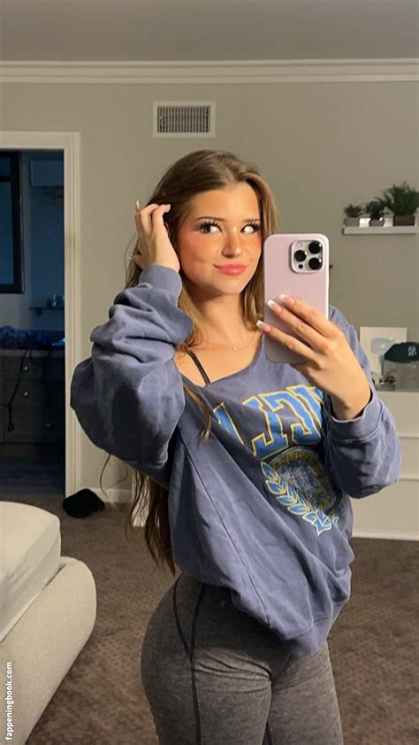 Nov 21, 2022 · TikTok Star Brooke Monk Snaps A Selfie In Her Tiny Bikini Top. by Alisan Duran Posted on November 21, 2022 at 7:00 pm. Brooke Monk drops a killer bikini snap on Instagram! The 19-year-old TikTok star took to the social media site to tease her 2.9 million followers with a sizzling selfie. Monk posted a photo of herself on her Stories, flaunting ... 